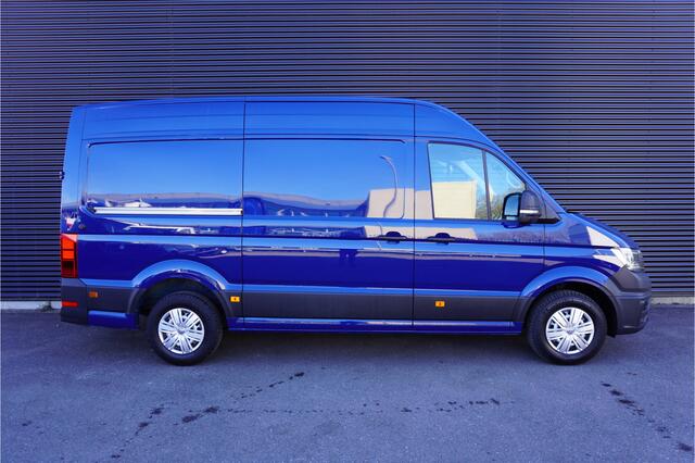 Volkswagen CRAFTER 180pk Automaat L3H3/L2H2 LED Apple Carplay Camera Navigatie Stoelverwarming Cruise control