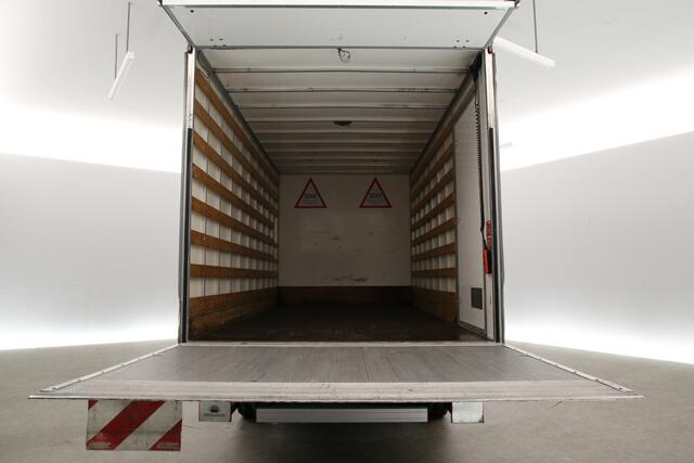 Volkswagen CRAFTER 2.0 TDI | Bakwagen | Laadklep | Zijdeur | Airco | 3 Zits | Camera | Carplay | Navigatie