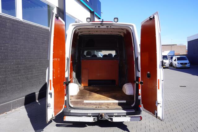 Volkswagen CRAFTER 2.0 TDI 177PK L3H3 Dubbele Cabine EURO 6 - Airco - Navi - Cruise - ¤ 20.950,- Excl.