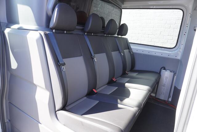 Volkswagen CRAFTER 2.0 TDI 177PK L3H3 Dubbele Cabine EURO 6 - Airco - Navi - Cruise - ¤ 20.950,- Excl.