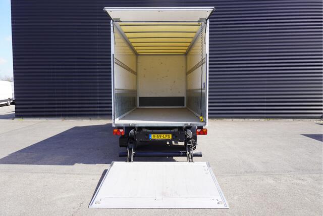 Volkswagen CRAFTER 177pk Automaat Bakwagen Laadklep Airco Apple Carplay Camera Navigatie Koffer LBW