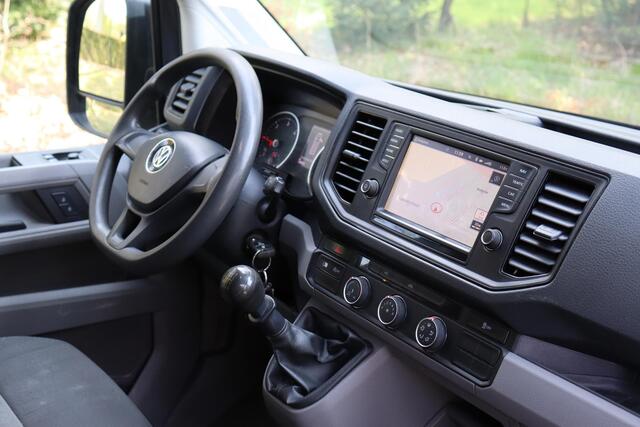 Volkswagen CRAFTER 35 2.0 TDI L3H3 DC Highline 2018 | Airco | Trekhaak | Achteruitrij Camera | Boekjes | 2 Sleutels | Cruise Control | Nationale Autopas