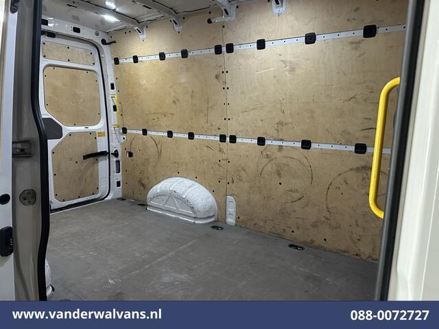 Volkswagen CRAFTER 2.0 TDI L3H3 L2H2 Euro6 Airco | Apple Carplay | Android Auto | Parkeersensoren Bijrijdersbank