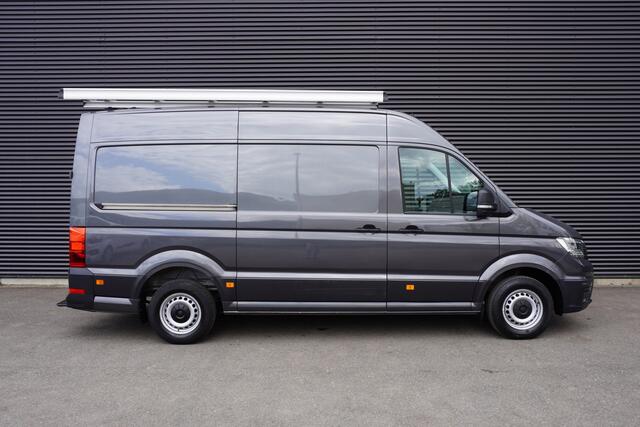 Volkswagen CRAFTER 35 180pk Automaat L3H3/L2H2 Apple Carplay LED Trekhaak Camera Parkeersensoren Imperiaal Cruise control Airco