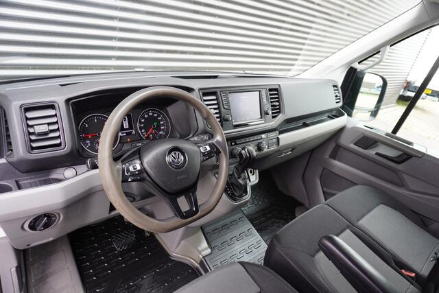 Volkswagen CRAFTER 35 180pk Automaat L3H3/L2H2 Apple Carplay LED Trekhaak Camera Parkeersensoren Imperiaal Cruise control Airco