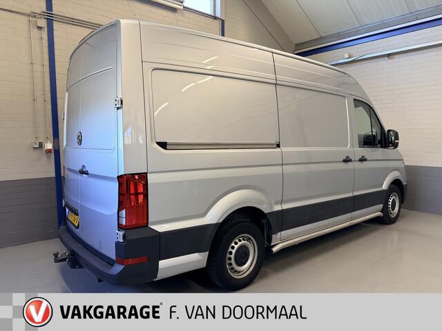 Volkswagen CRAFTER 35 2.0 TDI L3H3 Highline 140pk | Nav | Trekhaak | PDC