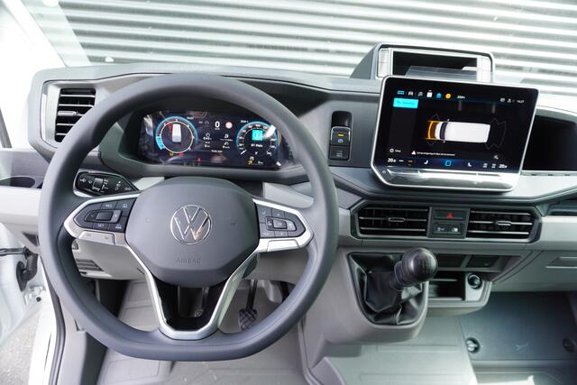 Volkswagen CRAFTER 140pk L3H3/L2H2 Facelift Digitaal dashboard Apple Carplay Cruise control Parkeersensoren 3-zits