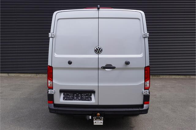 Volkswagen CRAFTER 177pk automaat 4x4 4motion L3H2/L2H1 Trekhaak Navigatie Camera Parkeersensoren LED Cruise control Stoelverwarming + massage