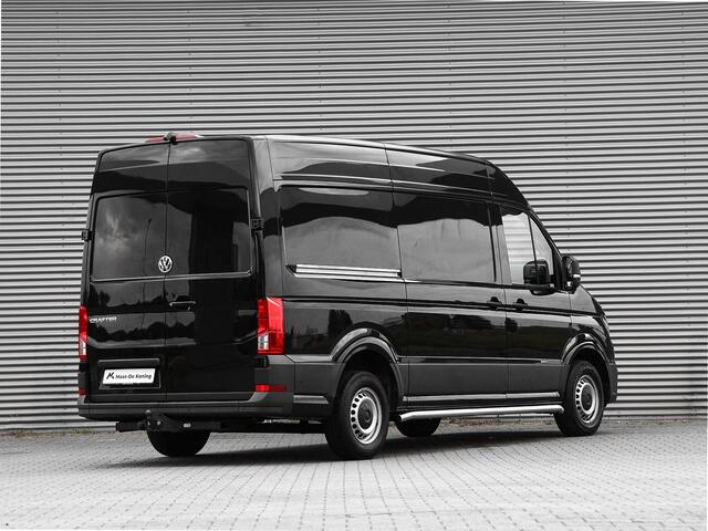 Volkswagen CRAFTER 30 2.0 TDI 140pk DSG L3H3 Highline · Camera · Cruise Control · Trekhaak · P-Sensoren · Apple/Android Car Play · 3 Zitplaatsen · Garantie t/m 04-09-2028 of 120.000km
