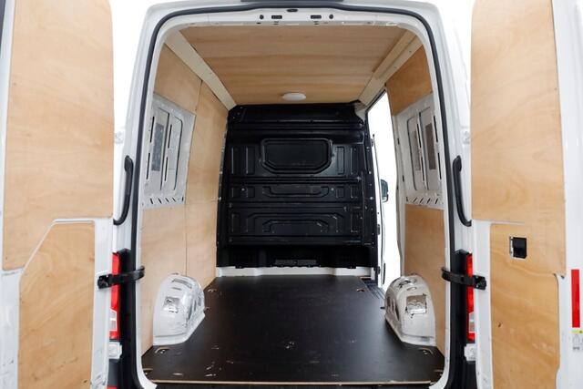 Volkswagen CRAFTER 30 2.0 TDI E6 L3H3 (L2H2) Airco/Navi/Camera 12-2018