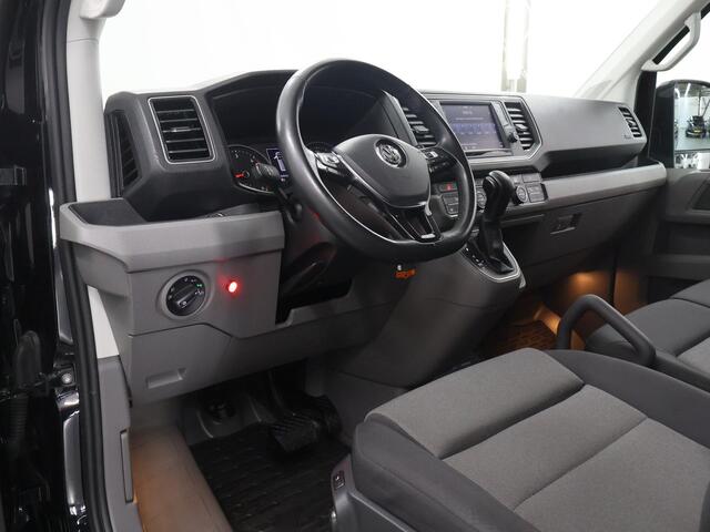 Volkswagen CRAFTER 2.0 TDI | AUT. | L4 H3 | DUBBEL CABINE | LAADKLEP | 177 PK | ADAPTIEVE CRUISE CONTROL | 7-ZITS DC | LED | CARPLAY | ANDROID AUTO | ACHTERUITRIJCAMERA | PARKEERSENSOREN | STUURWIEL VERWARMING | METALLIC LAK