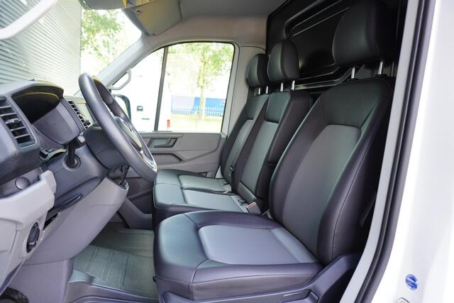 Volkswagen CRAFTER Dubbellucht 5000kg L3H3 L2H2 Glasresteel Apple Carplay Camera Tacho 3-zits