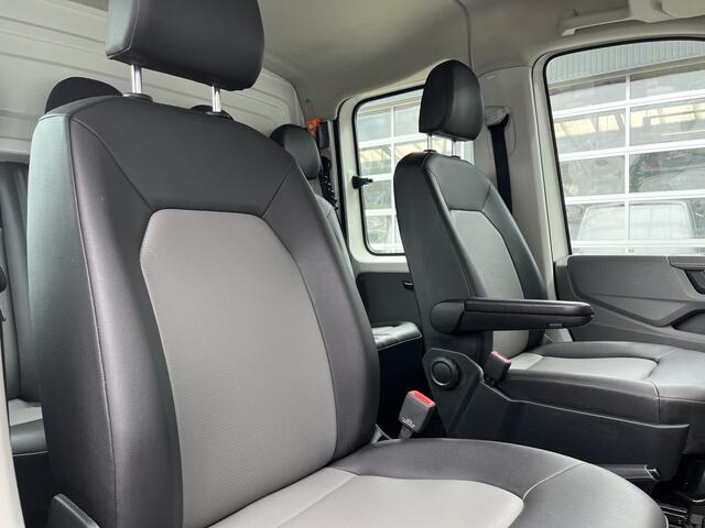 Volkswagen CRAFTER 35 2.0 TDI L4 DC 140pk Airco Cruise controle Trekhaak 3000kg trekgewicht Kipper 6-Persoons Euro 6 Dubbele cabine 1e eigenaar Open laadbak Pick-up Bakwagen Kieper
