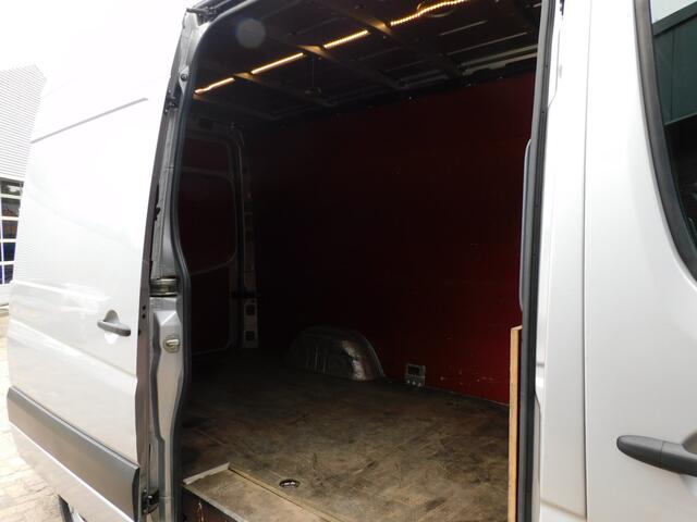 Volkswagen CRAFTER 35 2.0 TDI L2H2 TOPSTAAT! NAVI! CRUISE! AIRCO! TREKHAAK!