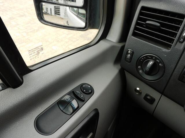 Volkswagen CRAFTER 35 2.0 TDI L2H2 TOPSTAAT! NAVI! CRUISE! AIRCO! TREKHAAK!