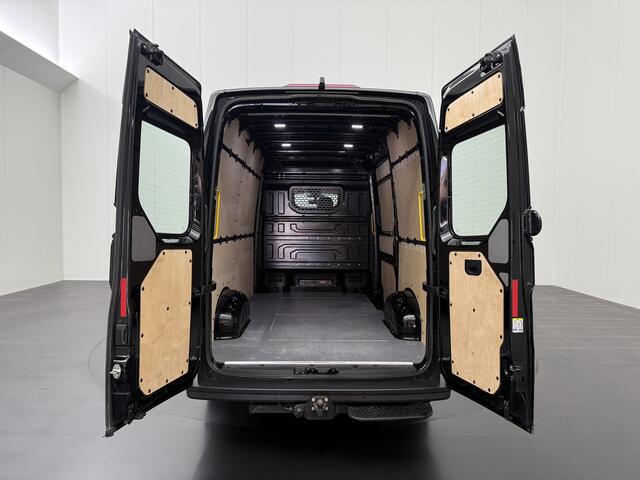 Volkswagen CRAFTER 2.0TDi 177PK Automaat L3H3 Highline | Led | Standverwarming | Multimedia | Trekhaak | Airco