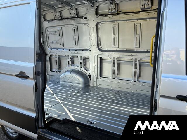Volkswagen CRAFTER 35 2.0 TDI L3H3 177pk Automaat LED Standkachel Carplay Airco