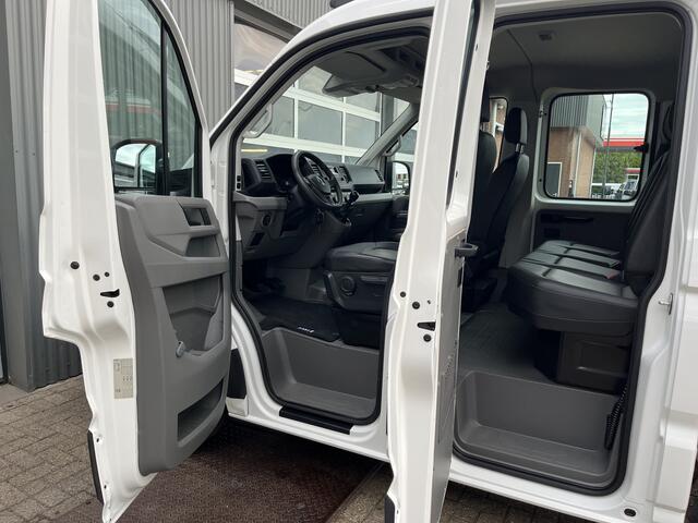 Volkswagen CRAFTER 35 2.0 TDI L4 DC Airco Cruise controle Trekhaak 3000kg trekgewicht 6-Persoons Euro 6 Dubbele cabine Telefoonverbinding Open laadbak Pick-up p-up Bakwagen Kieper