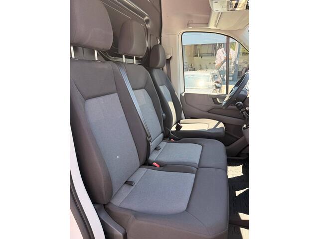 Volkswagen CRAFTER L3H3 2.0 TDI 140pk 3.5T Trendline / Direct leverbaar