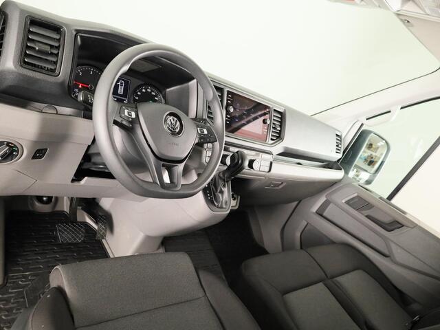 Volkswagen CRAFTER 35 2.0 TDI L3H3 Highline EURO VI 140 pk Automaat | Navigatie | Trekhaak | Parkeersensoren | Achteruitrijcamera | Cruise control |