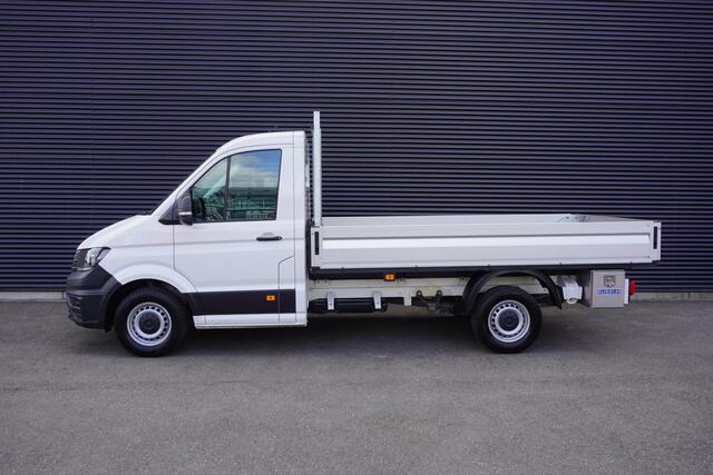 Volkswagen CRAFTER 163pk RWD Facelift Open laadbak 3500kg trekhaak Apple Carplay Cruise control 3-Zits Digitaal dashboard