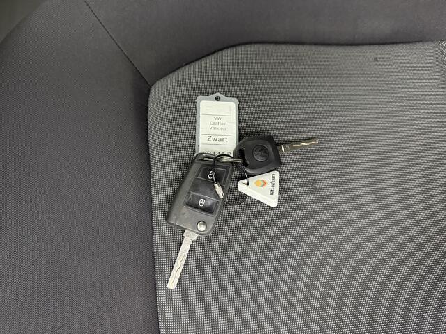 Volkswagen CRAFTER 2.0TDI 177PK DSG Automaat Bakwagen+Valklep | 4,40 Laadlengte | Navigatie | Camera | Airco | Zijdeur