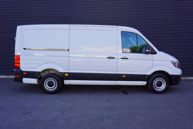 Volkswagen CRAFTER 140PK Automaat L3H2/L2H1 Apple Carplay Camera Parkeersensoren Cruise control Airco 3-Zits