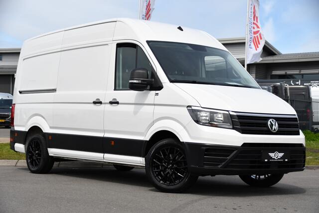 Volkswagen CRAFTER 35 2.0 TDI L3H3 PB Edition Camera, Cruise, Carplay, Carplay, Sensoren, geveerde stoel, Trekhaak, 140pk, Automaat, Multimedia, Uniek!