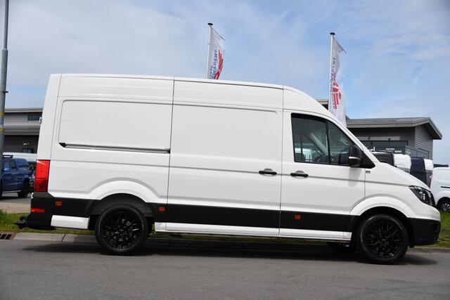 Volkswagen CRAFTER 35 2.0 TDI L3H3 PB Edition Camera, Cruise, Carplay, Carplay, Sensoren, geveerde stoel, Trekhaak, 140pk, Automaat, Multimedia, Uniek!