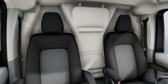 Volkswagen E-Transporter L2H1 64kWh 286pk RWD 3.2T Bulli