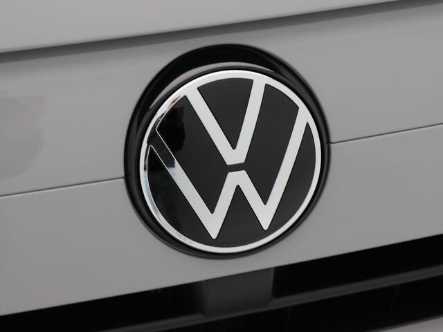 Volkswagen E-Transporter Bedrijfswagens L2 64kWh 218 pk | Trekhaak | Achterdeuren | Bijrijdersbank |