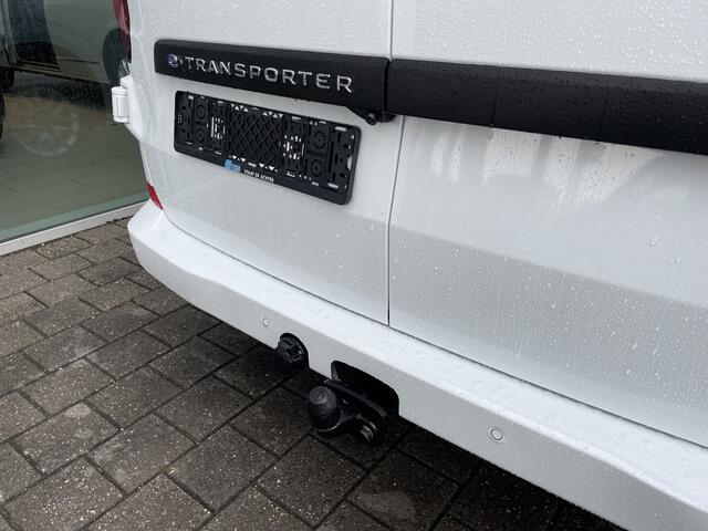 Volkswagen E-Transporter L2 Style 218PK | Trekhaak | App Connect | 3 Zits | Assistentie Pakket Premium