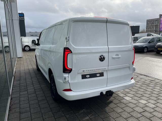 Volkswagen E-Transporter L2 Bulli 218PK | Trekhaak | App Connect | Assistentie Pakket Premium