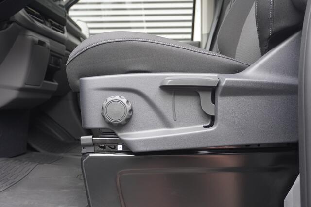 Volkswagen E-Transporter Life L2H1 218 pk, Achterdeuren zonder ruit, Trekhaak, Climatronic, Bijrijdersbank