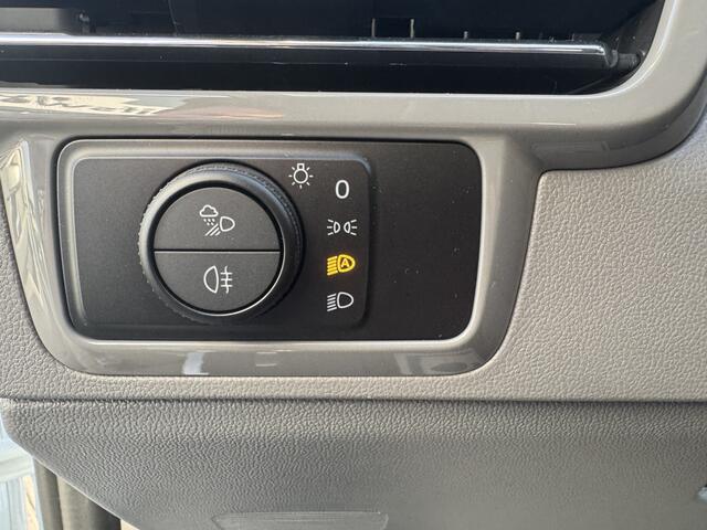 Volkswagen E-Transporter L2 Bulli 218PK | 360 camera | draadloos app connect | trekhaak