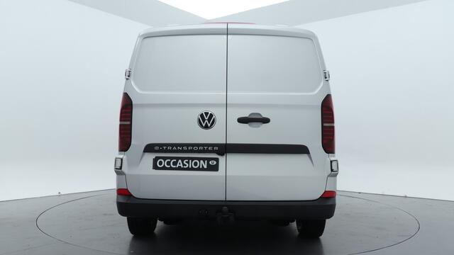 Volkswagen E-Transporter L2H1 218pk 64kWh RWD Life-Intro / Direct leverbaar