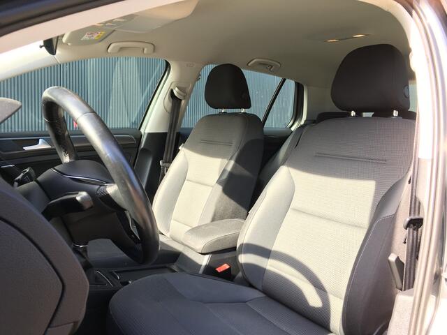 Volkswagen GOLF 1.0 TSI Trendline , Navi, Airco, Cruise control