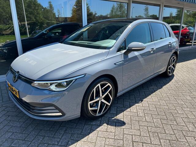 Volkswagen GOLF 1.5 eTSI GOLF STYLE Moonstone Grey