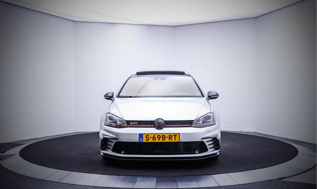 Volkswagen GOLF 2.0GTI Dsg Clubsport PANO/XENON/NAVI/APP CONNECT/CAMERA/BLINDSPOT/STOELVERW./ACC/LMV 19''