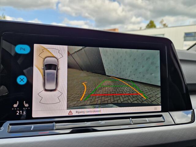 Volkswagen GOLF Variant 1.5 eTSI | Camera | Stoelverwarming | ACC | LED | PDC | DAB |