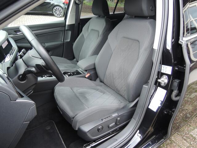 Volkswagen GOLF 2.0 TDI STYLE AUTOMAAT