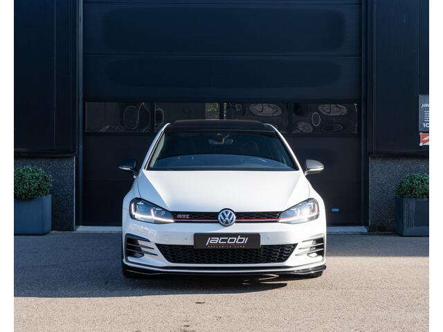 Volkswagen GOLF 2.0 TSI GTI TCR 290PK | Dynaudio | Pano | Virtual | Lane & Side | Blindspot | LED | Carplay | Sfeer | Camera |
