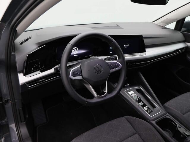 Volkswagen GOLF 1.0 eTSi DSG Life | Navi | Adapt. Cruise | Privacy Glass | Parkeersensoren | 28.554 Km!!