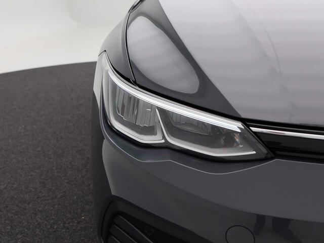 Volkswagen GOLF 1.0 eTSi DSG Life | Navi | Adapt. Cruise | Privacy Glass | Parkeersensoren | 28.554 Km!!