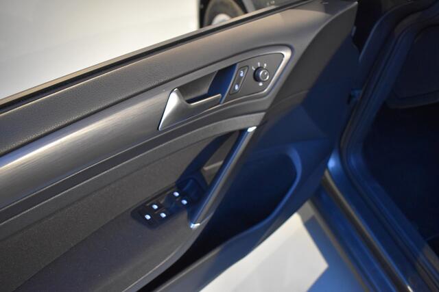 Volkswagen GOLF Variant 1.0 TSI Highline Automaat Panora