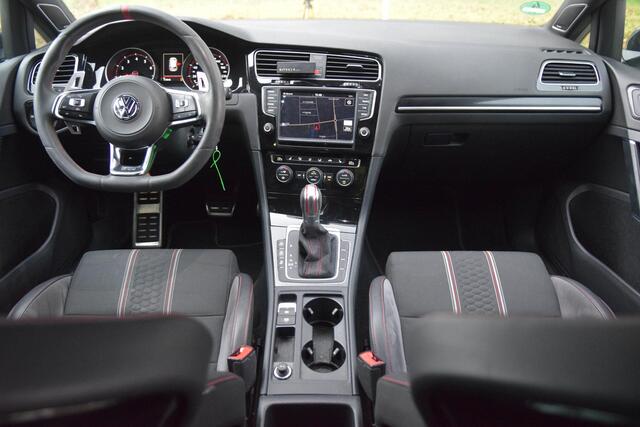 Volkswagen GOLF 2.0 TSI GTI Clubsport NL-Auto/Schaalstoel/DCC/Dyn