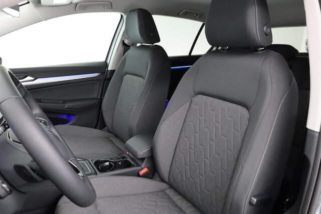Volkswagen GOLF 1.5 eHybrid 204PK Life edition Volkswagen Golf Life Edition 1.5 eHybrid 204 PK