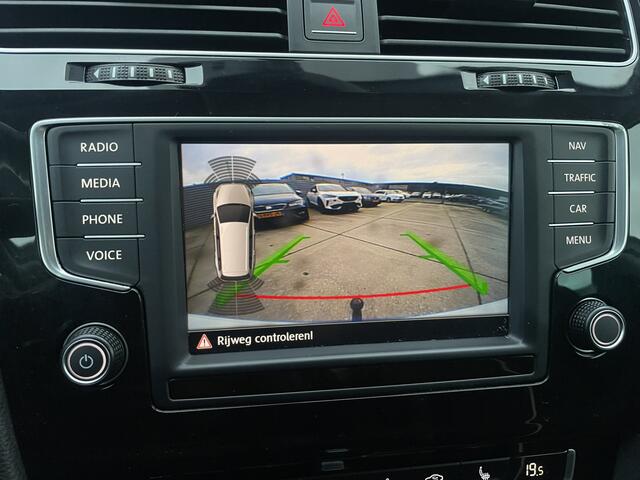 Volkswagen GOLF Variant 1.4 TSI Connected Series R-Line | Trekhaak | Navi | Camera | PDC | Carplay | Cruise