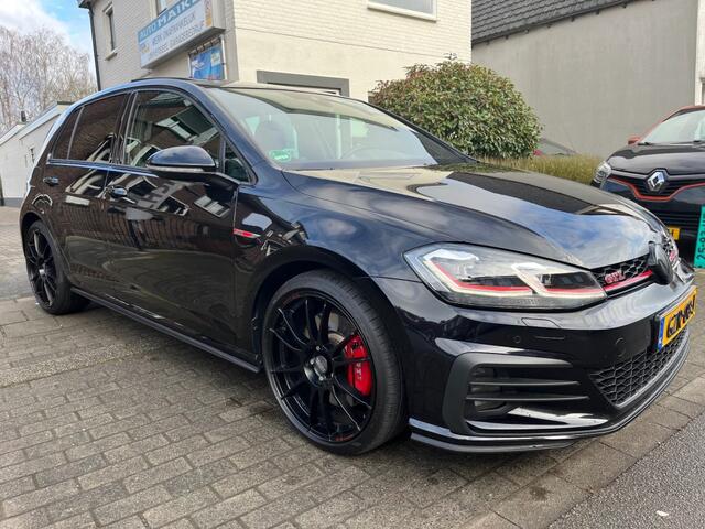 Volkswagen GOLF 2.0 TSI GTI PERF.