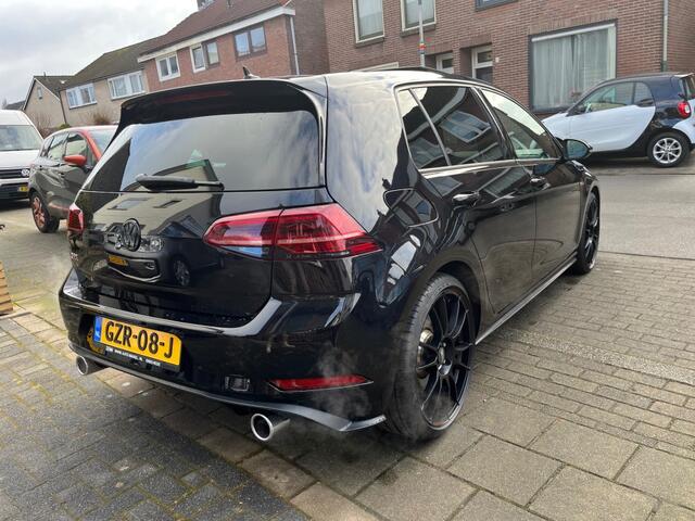 Volkswagen GOLF 2.0 TSI GTI PERF.